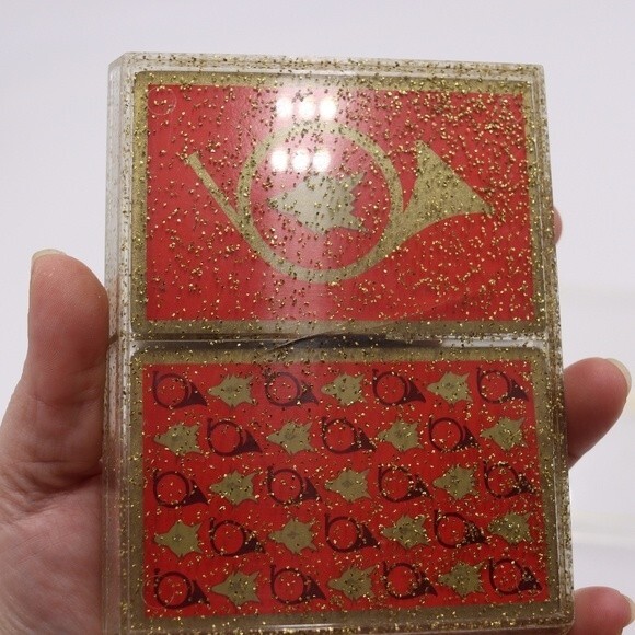 Vintage Stancraft Playing Cards Red & Gold Horns & Wolves in Plastic Case 2 Deck - Picture 2 of 5